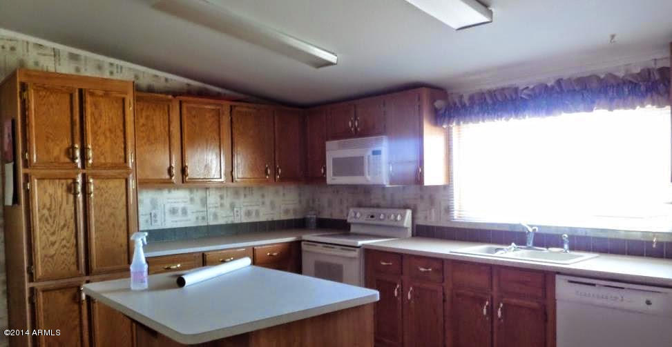 7320 West Cornman Road Casa Grande, AZ 85194 - Photo 3 of 13 Kitchen Island/Breakfast Bar