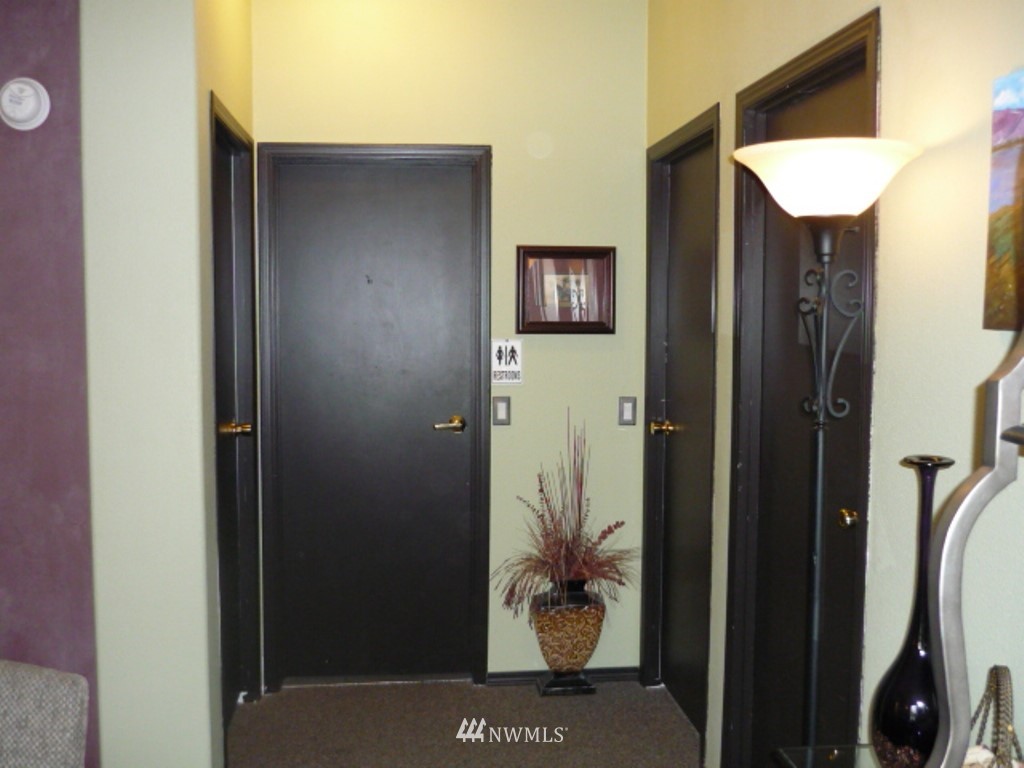 755 South Lakeshore Road Chelan, WA 98816 - Photo 13 of 24 Gallery Image 13