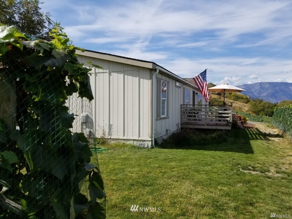 755 South Lakeshore Road Chelan, WA 98816 - Photo 16 of 24 Gallery Image 16