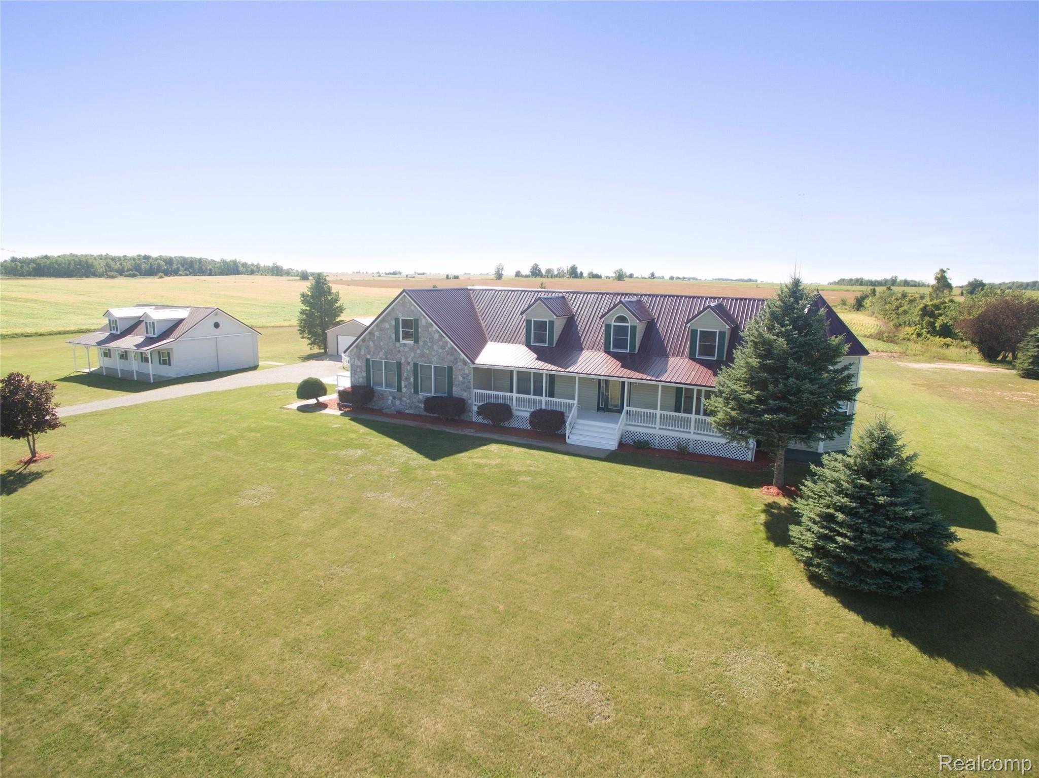2609 Maple Grove Road Deckerville, MI 48427 - Photo 7 of 31 G6JL70Lg.jpeg