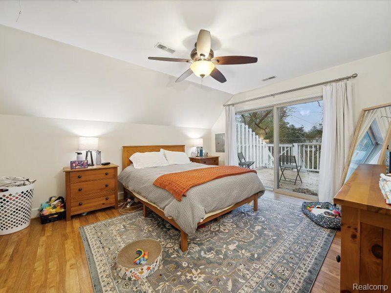 866 Rivard Boulevard Grosse Pointe, MI 48230 - Photo 38 of 53
