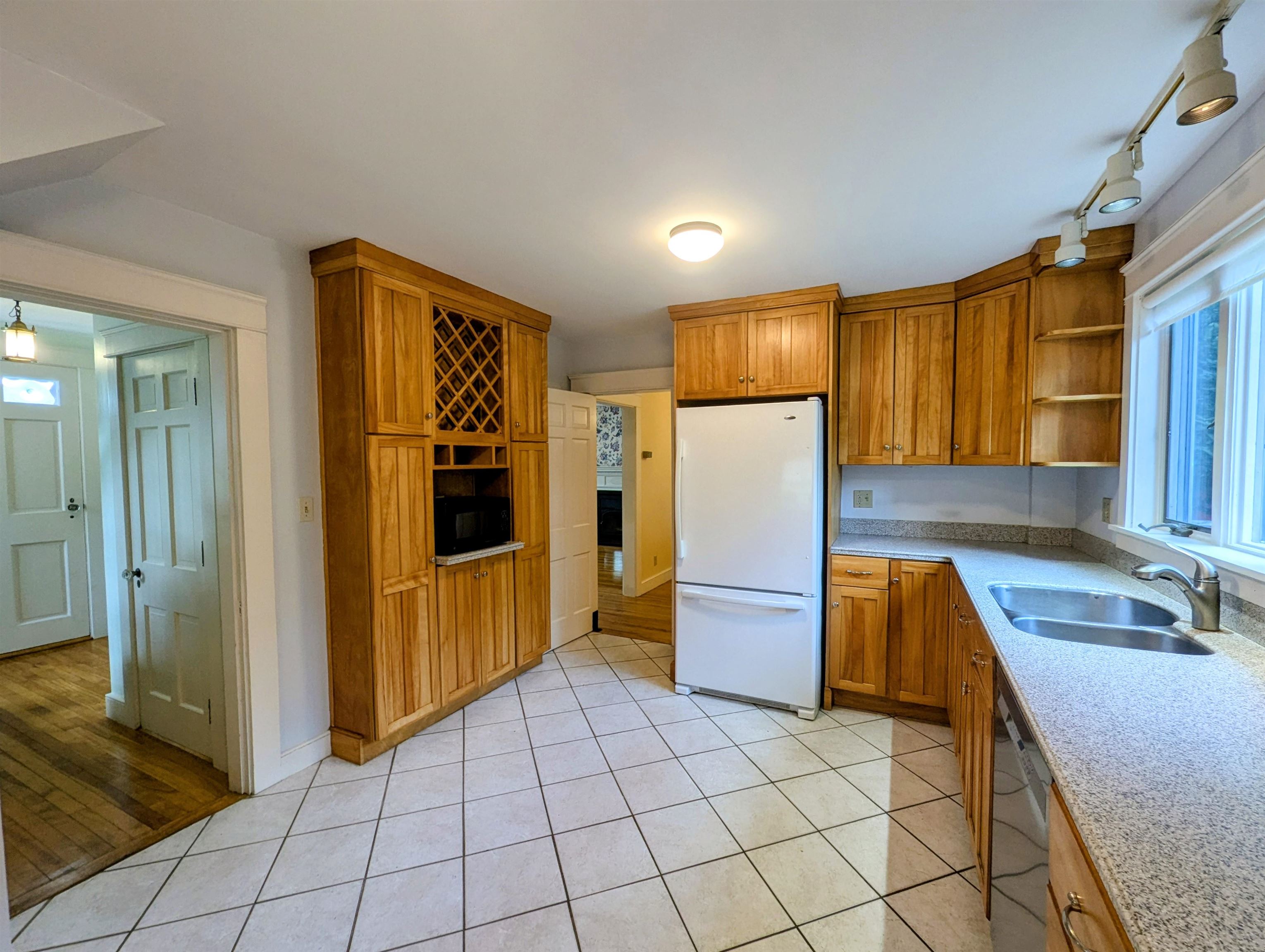 46 Ridge Avenue Claremont, NH 03743 - Photo 12 of 54 Gallery Image 12