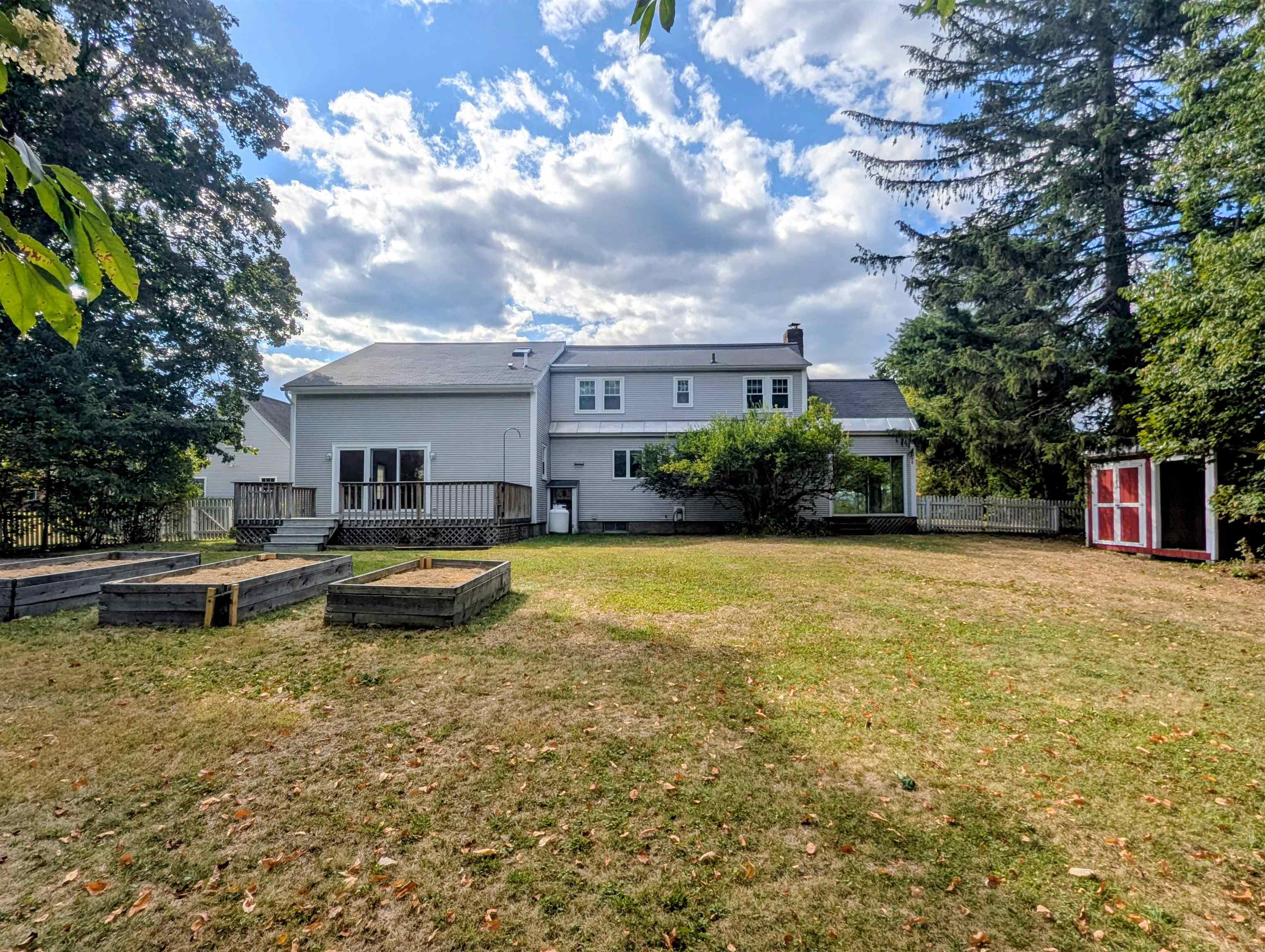 46 Ridge Avenue Claremont, NH 03743 - Photo 5 of 54 Gallery Image 5