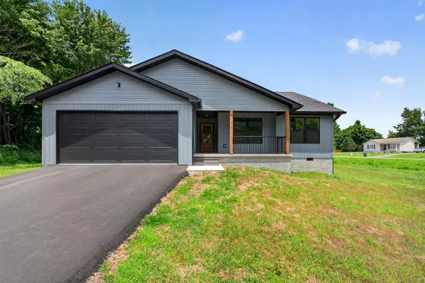 $344,900 | 215 James Holman Road, Sparta, TN 38583