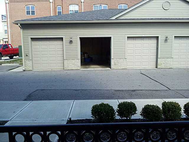 966 Perry Street, Unit 10B Columbus, OH 43215 - Photo 18 of 25