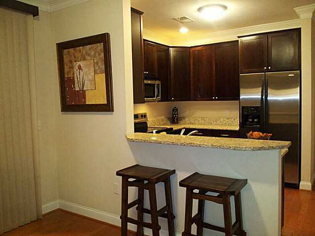 966 Perry Street, Unit 10B Columbus, OH 43215 - Photo 6 of 25