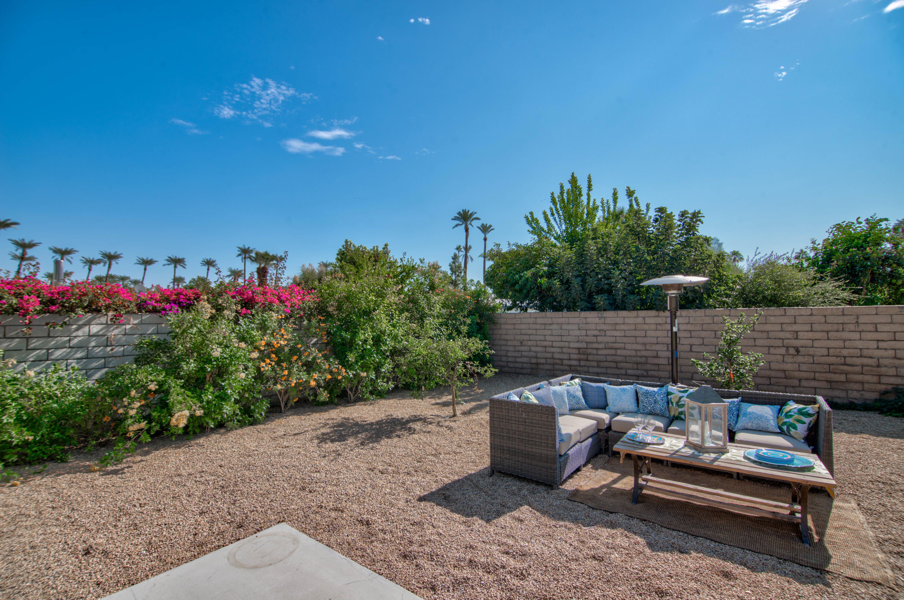 36810 Palmdale Road Rancho Mirage, CA 92270 - Photo 32 of 41 19