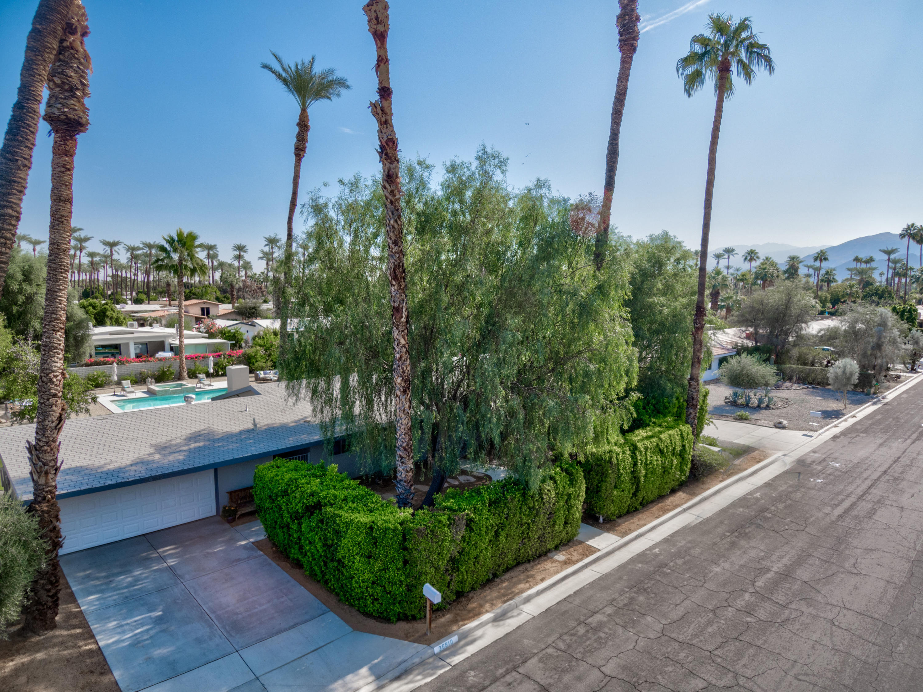 36810 Palmdale Road Rancho Mirage, CA 92270 - Photo 9 of 41 2