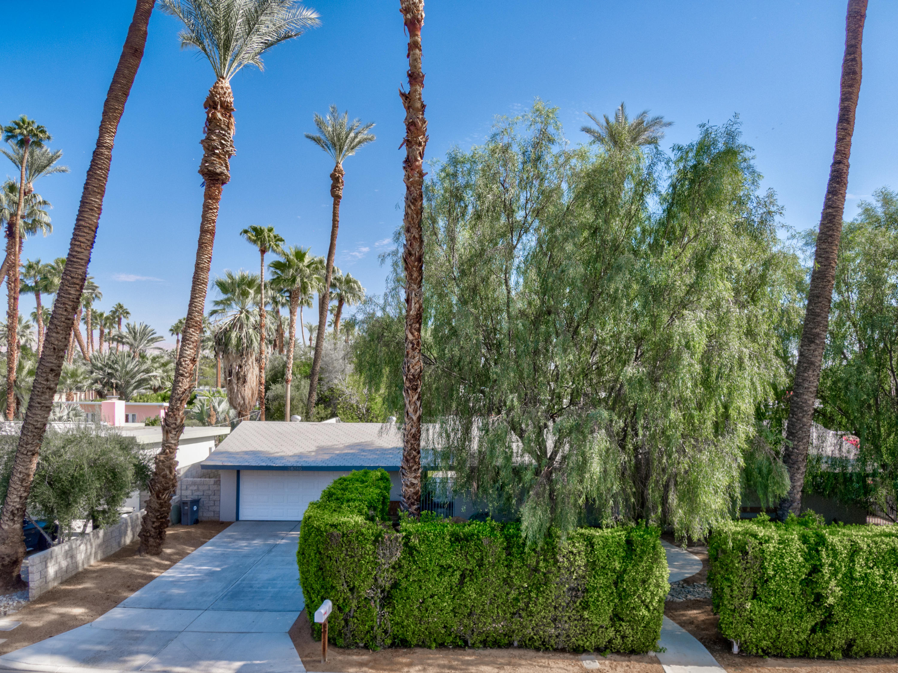 36810 Palmdale Road Rancho Mirage, CA 92270 - Photo 10 of 41 1