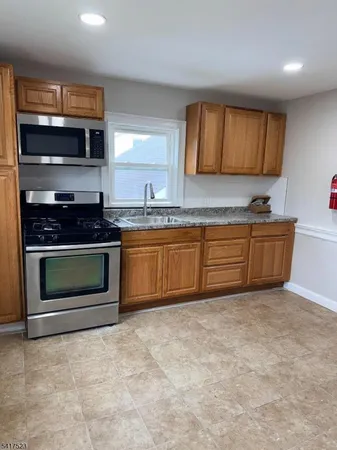 $2,350 | 2021 Tyler Street, Union, NJ 07083