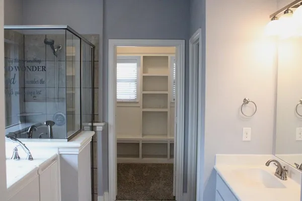 $2,400 | 111 Cambridge Street, Waxahachie, TX 75165