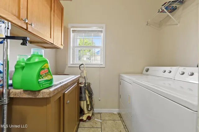 $293,900 | 406 South Nicholson Avenue, Long Beach, MS 39560