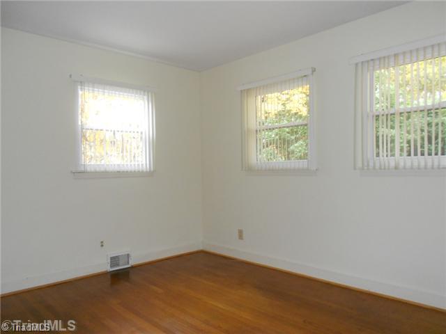 2736 Westridge Road Winston-Salem, NC 27103 - Photo 7 of 12 2nd Bedroom.