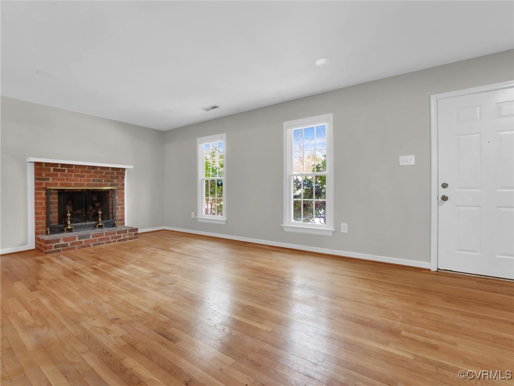 4716 Archduke Road Glen Allen, VA 23060 - Photo 11 of 33 living room featuring light hardwood / wood-style