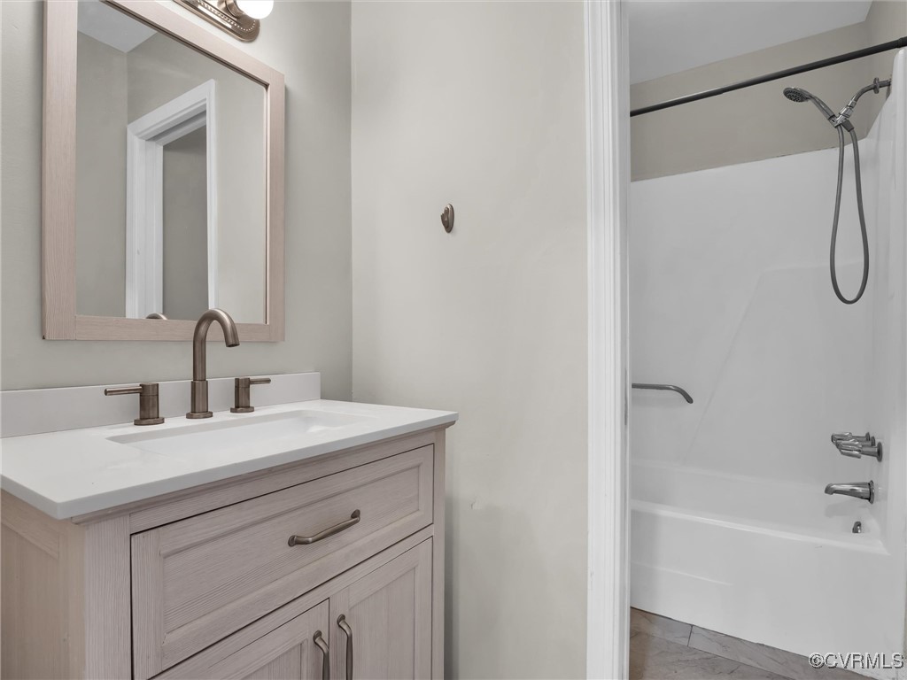 4716 Archduke Road Glen Allen, VA 23060 - Photo 28 of 33 Bathroom featuring shower / bathing tub combinatio