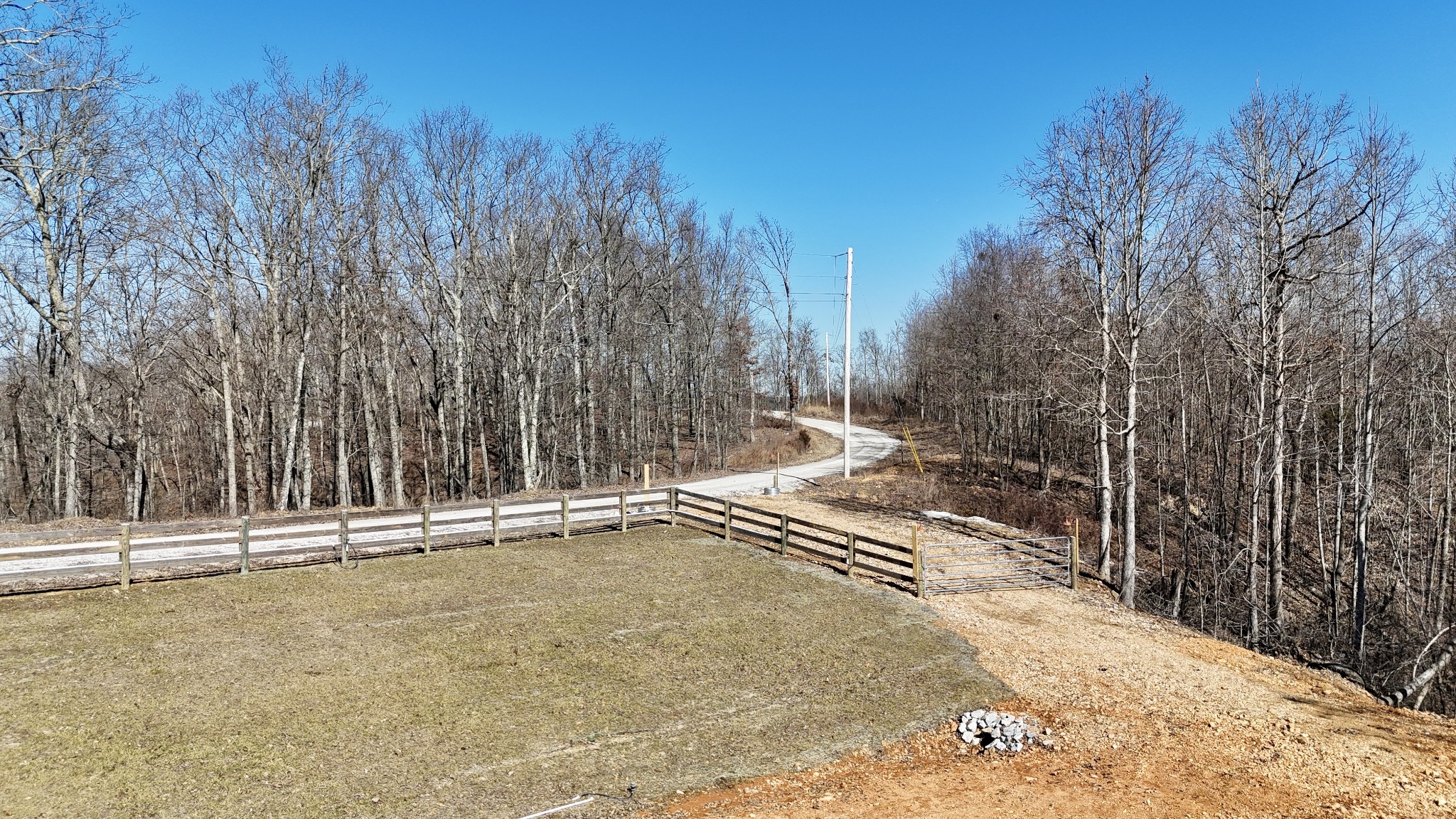 1375 Overlook Trail Stewart, TN 37175 - Photo 12 of 16 a view of outdoor space with trees
