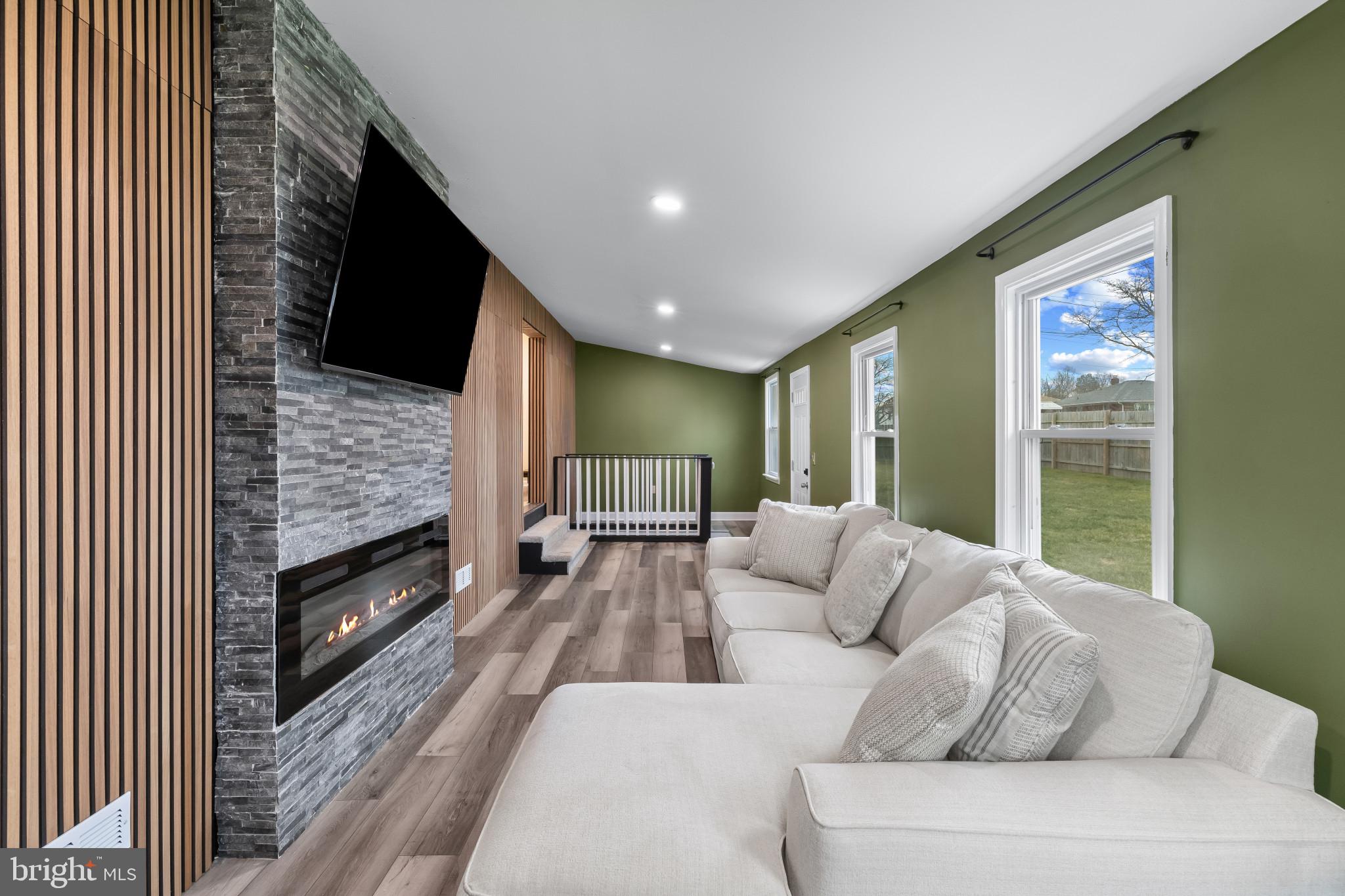 407 Trappe Road Dundalk, MD 21222 - Photo 19 of 46 Family Room