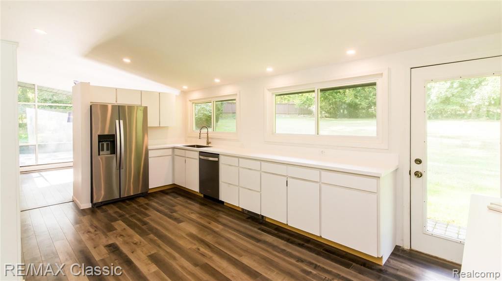 29726 Highmeadow Road Farmington Hills, MI 48334 - Photo 24 of 52