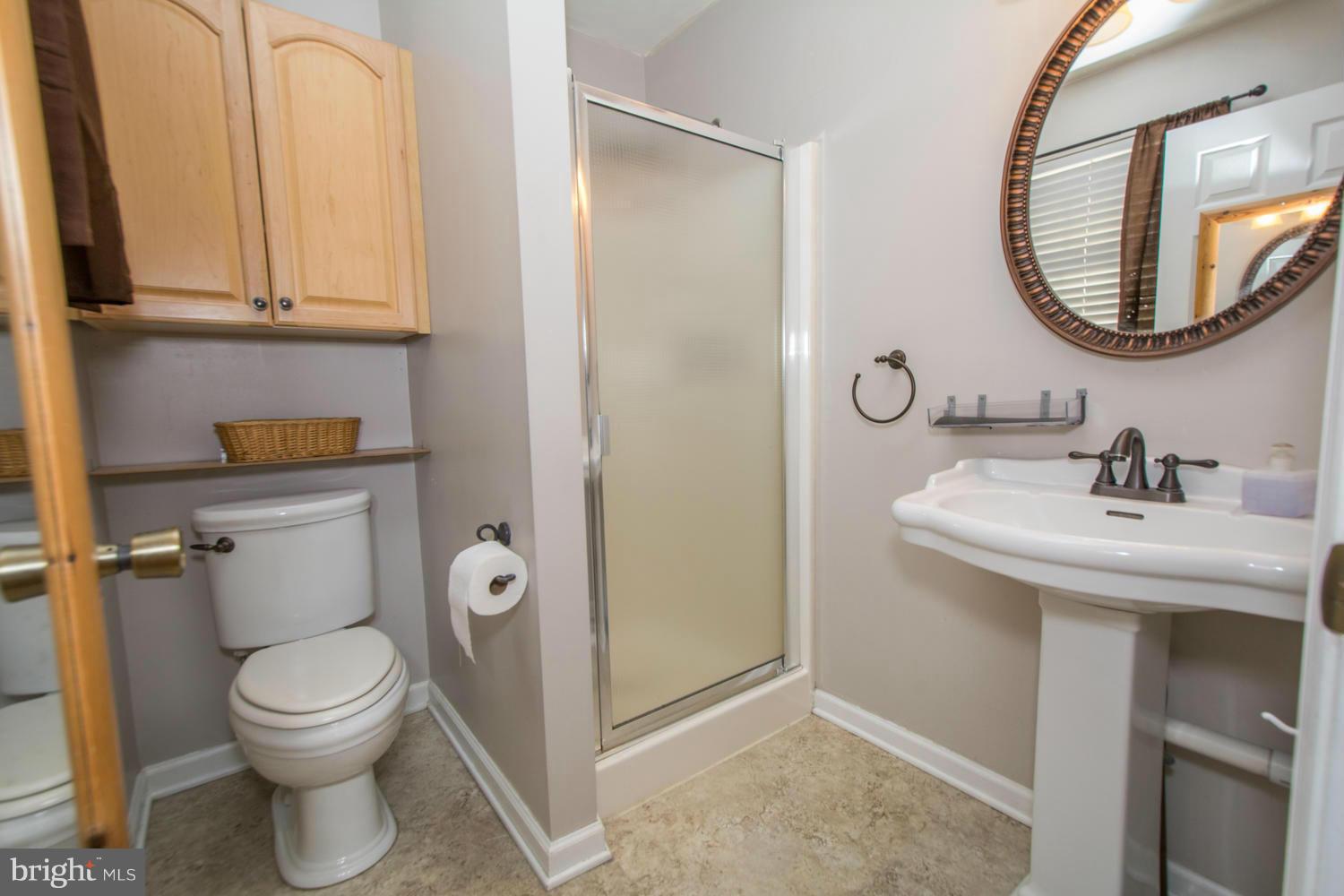 905 Mark Road Baltimore, MD 21225 - Photo 14 of 30 Bath (Master)