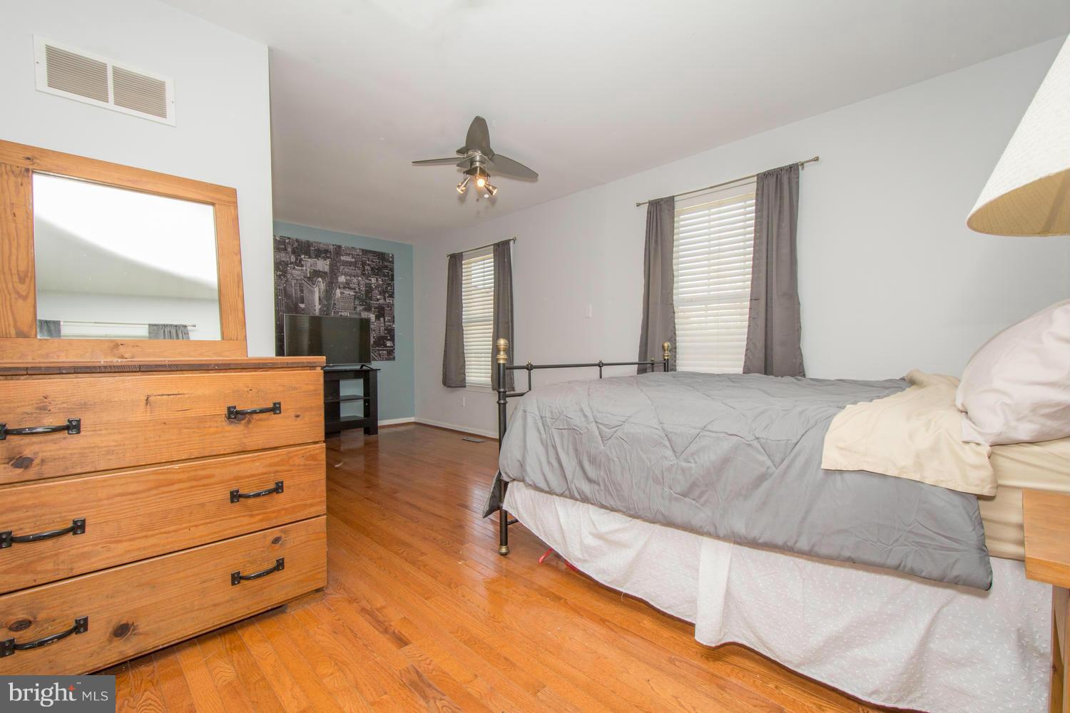 905 Mark Road Baltimore, MD 21225 - Photo 18 of 30 Bedroom #2