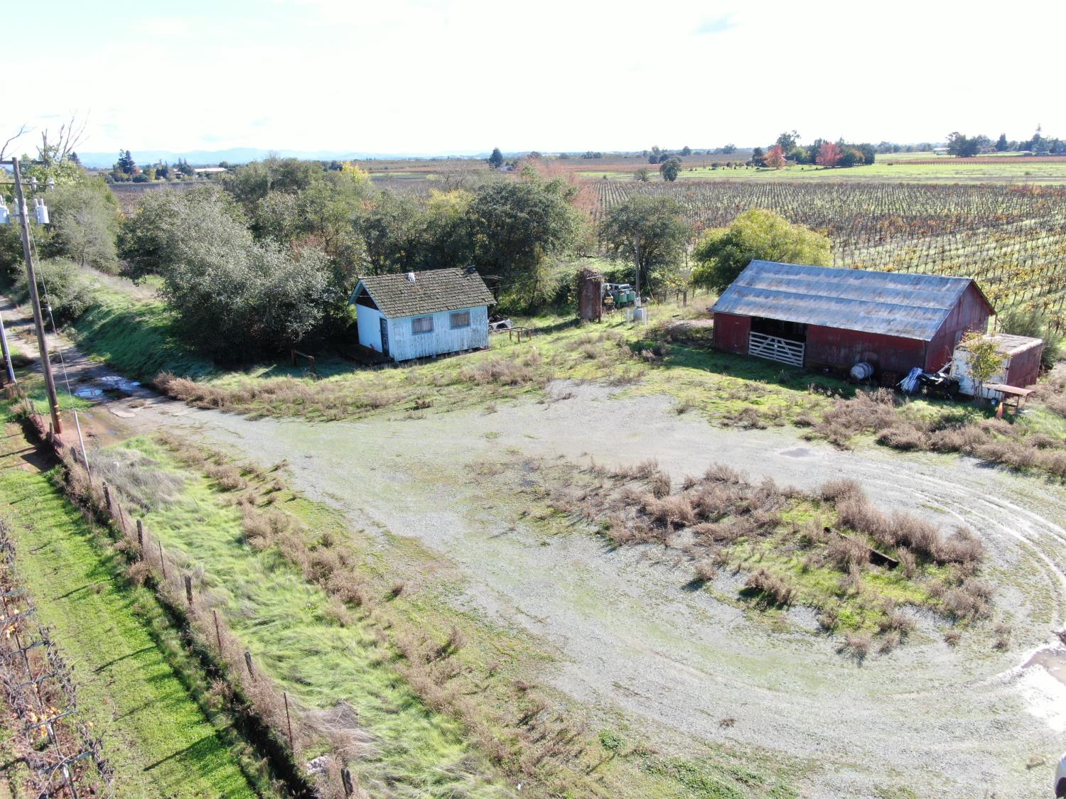 25839 Mackville Road Clements, CA 95227 - Photo 22 of 26 a view of a dry yard with wooden fence