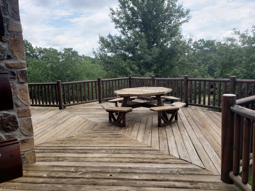 512 Vass Mill Road Laurel Fork, VA 24352 - Photo 27 of 49 Deck