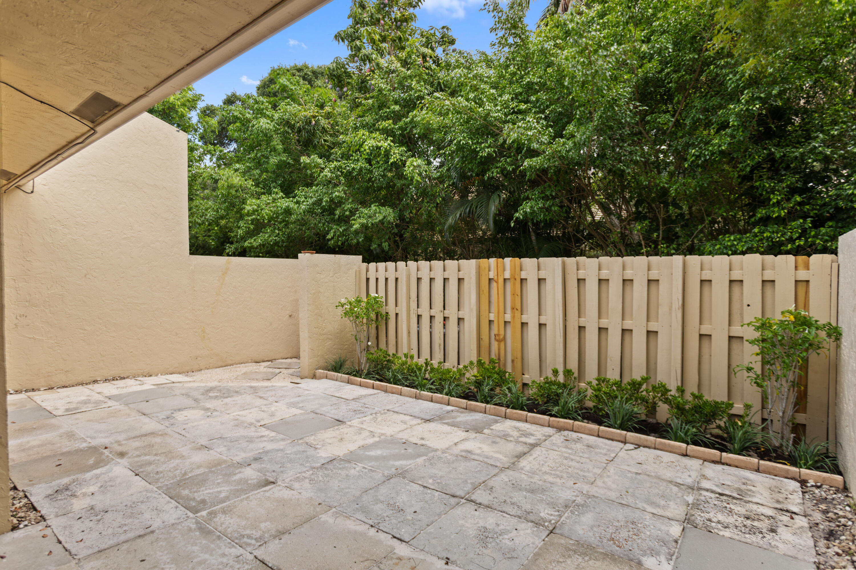 1400 Northwest 9th Avenue, Unit B14 Boca Raton, FL 33486 - Photo 31 of 34 585A7521