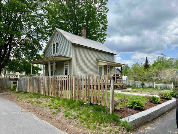 $232,900 | 4 Skinner Street, Claremont, NH 03743