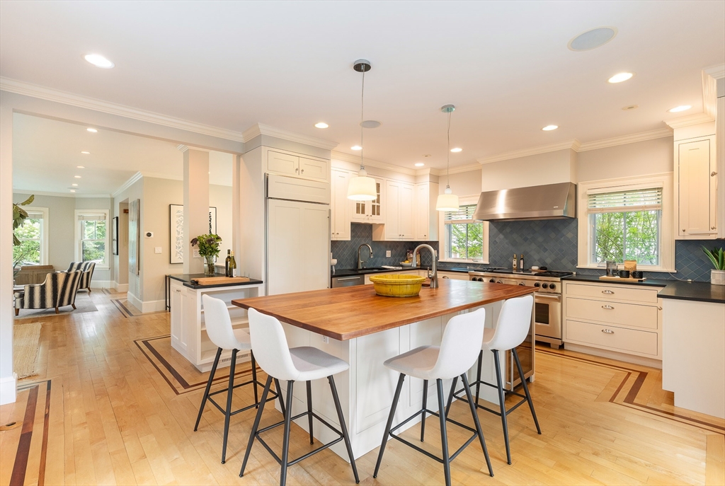 85 Upland Road Cambridge, MA 02140 - Photo 9 of 42