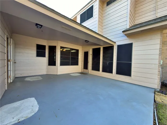 $359,900 | 2300 Memorial Parkway, Portland, TX 78374