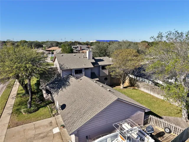 $359,900 | 2300 Memorial Parkway, Portland, TX 78374