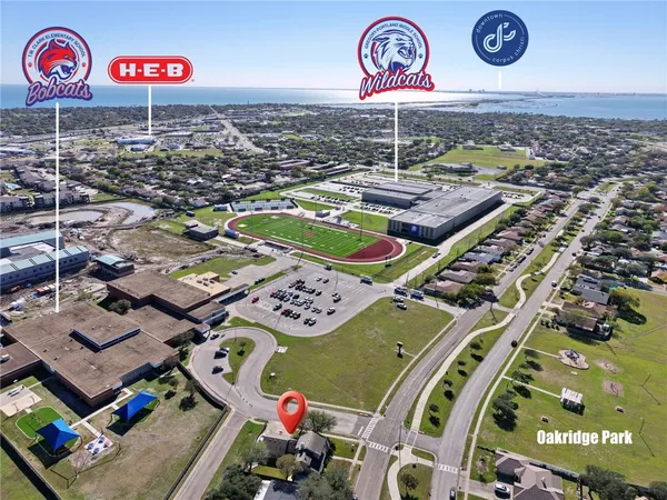 $349,900 | 2300 Memorial Parkway, Portland, TX 78374