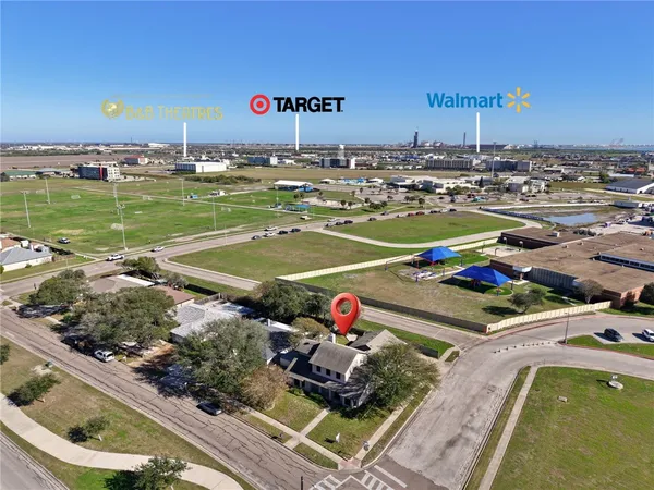 $349,900 | 2300 Memorial Parkway, Portland, TX 78374