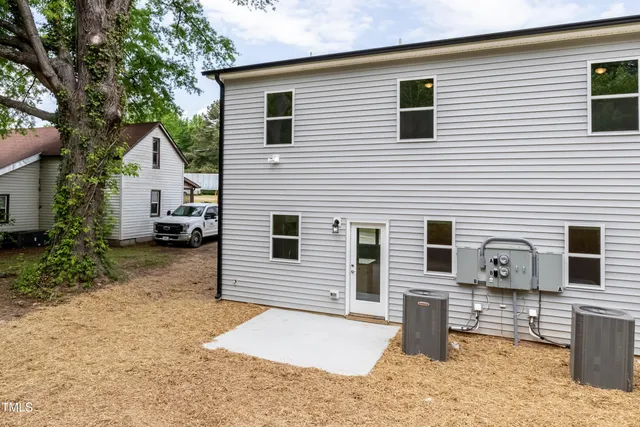 $425,000 | 1057-1059 East Harnett Street, Dunn, NC 28334