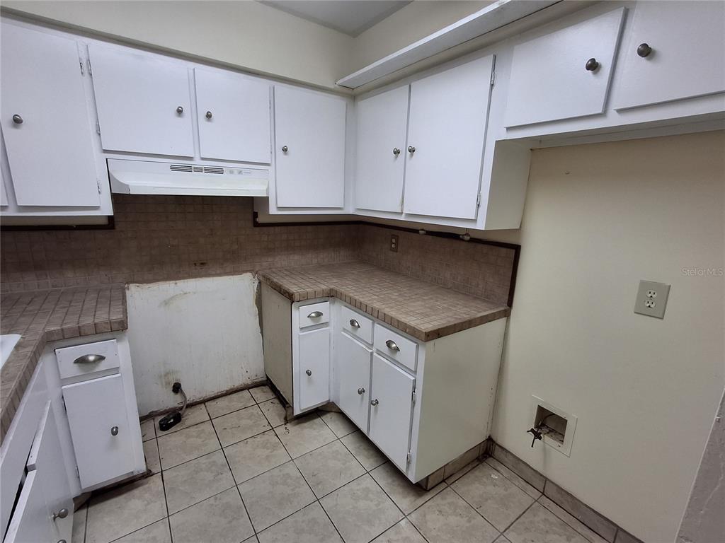 4333 Southwest 69 Terrace Gainesville, FL 32608 - Photo 3 of 36