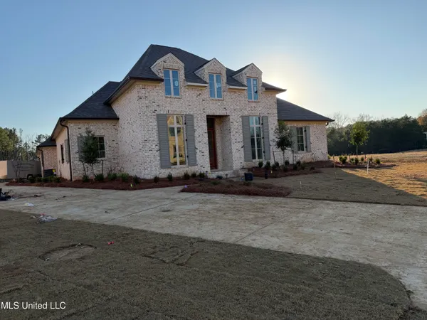 $749,900 | 620 Big Vly Loop, Flowood, MS 39232