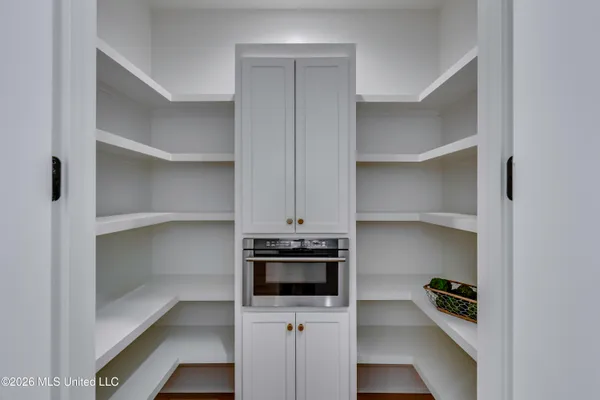 $749,900 | 620 Big Vly Loop, Flowood, MS 39232