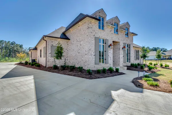$749,900 | 620 Big Vly Loop, Flowood, MS 39232