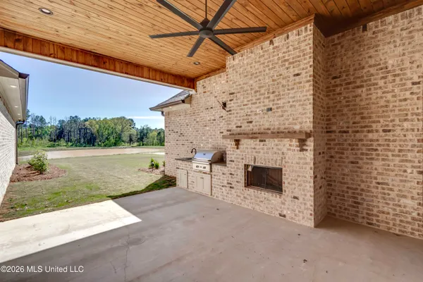 $749,900 | 620 Big Vly Loop, Flowood, MS 39232