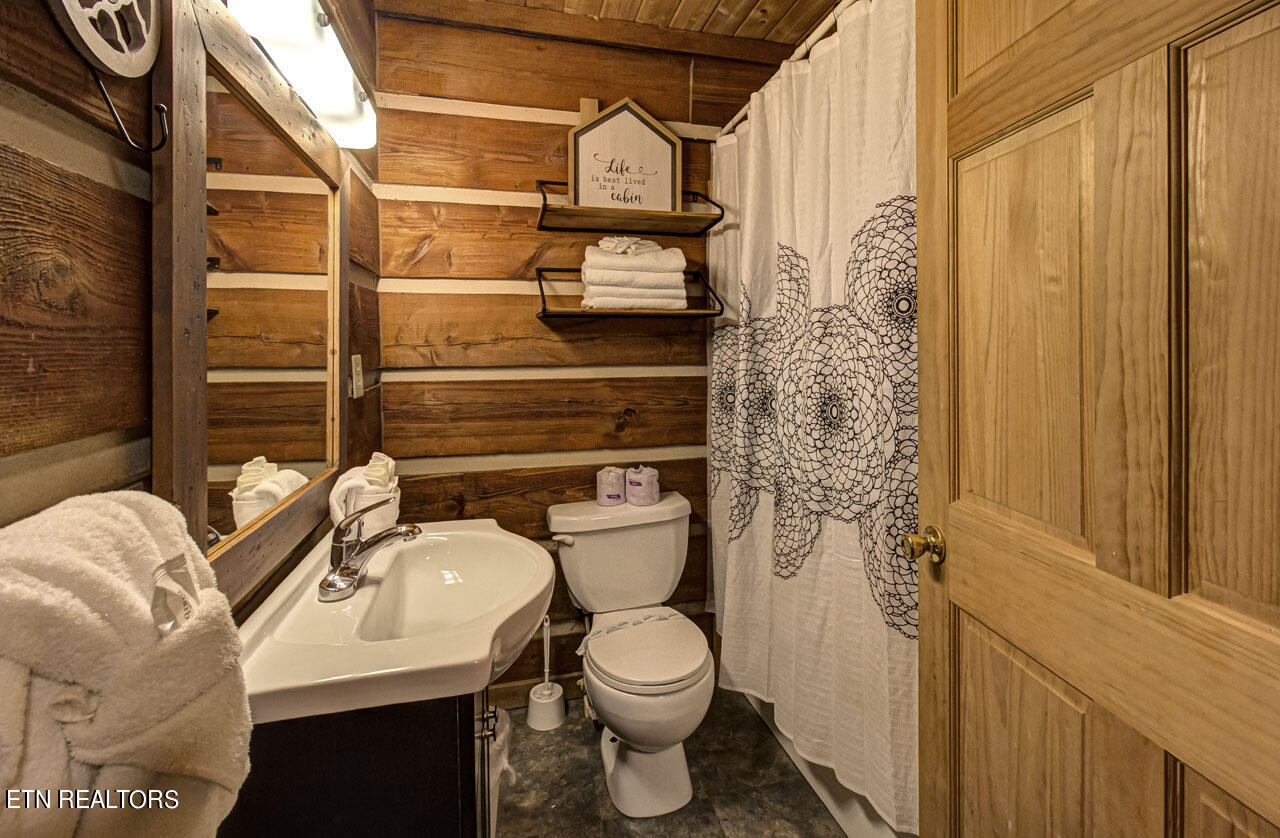 1325 Ridgefield Drive Sevierville, TN 37876 - Photo 12 of 19 IMG_4392LR