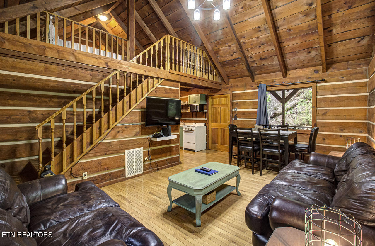 1325 Ridgefield Drive Sevierville, TN 37876 - Photo 5 of 19 IMG_4371LR