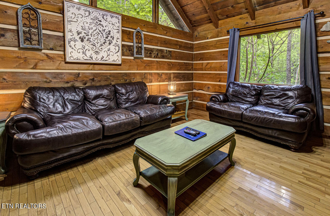 1325 Ridgefield Drive Sevierville, TN 37876 - Photo 7 of 19 IMG_4377LR