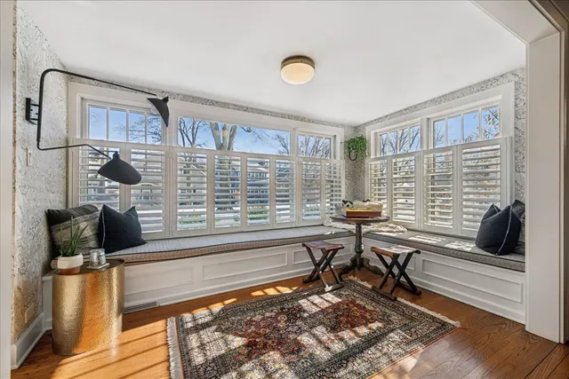 $1,295,000 | 2740 Asbury Avenue, Evanston, IL 60201