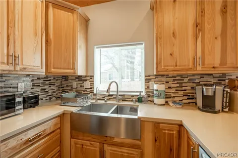 $549,000 | 433 Imperial Avenue, Sugarloaf, CA 92386