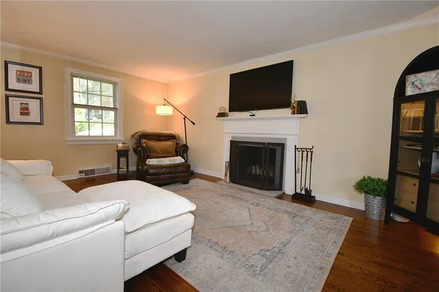 $349,900 | 785 Fruithurst Drive, Pittsburgh, PA 15228