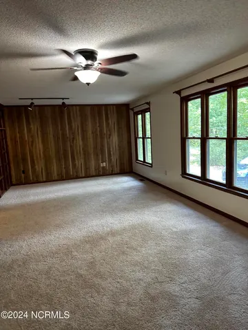 $1,600 | 135 South Belvedere Drive, Hampstead, NC 28443