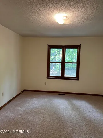 $1,600 | 135 South Belvedere Drive, Hampstead, NC 28443