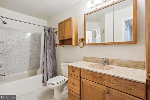 $2,750 | 1963 B Villaridge Drive, Unit 1963B, Reston, VA 20191