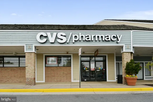 $2,750 | 1963 B Villaridge Drive, Unit 1963B, Reston, VA 20191