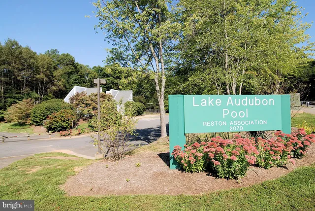 $2,750 | 1963 B Villaridge Drive, Unit 1963B, Reston, VA 20191